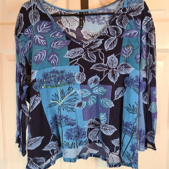 Le Mieux Studio Woman's Long Sleeve Blouse,  Size: XL, Color: Blue/Black w/ leaf - Picture 3 of 16